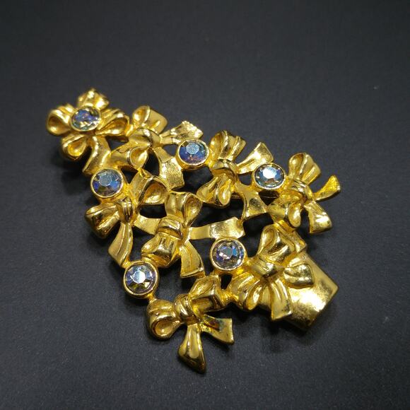 Avon Christmas Tree Brooch, Blue AB Rhinestones, Gold Tone 1960s Vintage Jewelry - Picture 9 of 10
